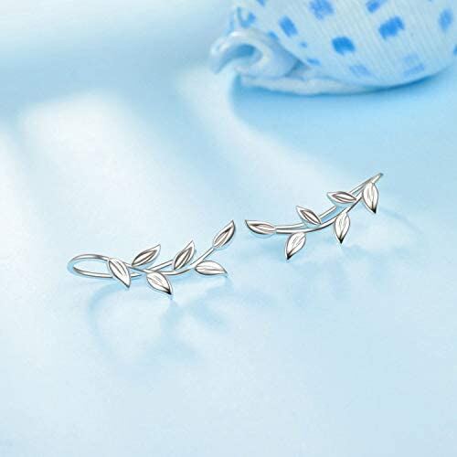 Elizabeth Crawler Cuff